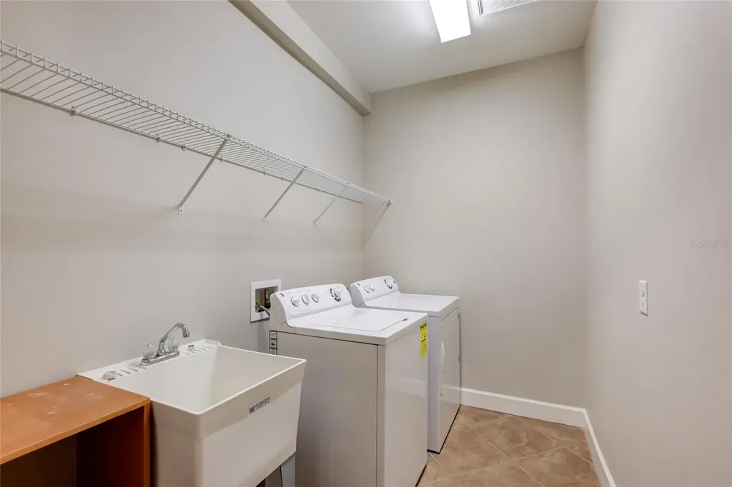 8280 Varenna Drive Sarasota FL 34231