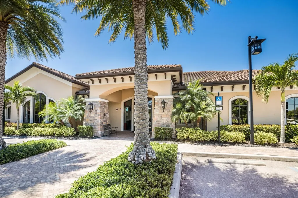 8280 Varenna Drive Sarasota FL 34231