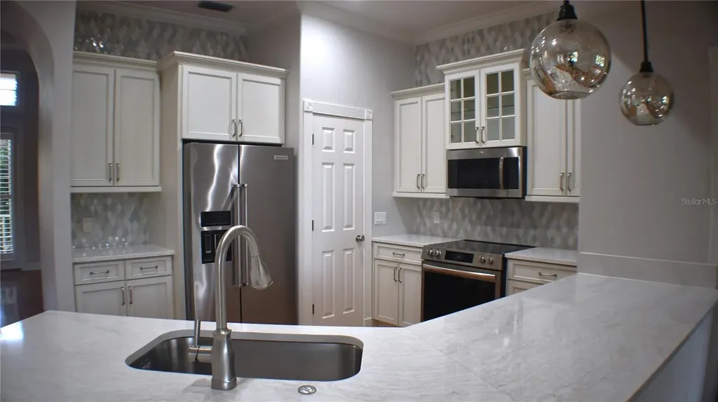 4910 Old Creek Drive Sarasota FL 34233