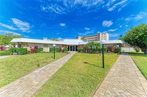 3680 Ironwood Circle Bradenton FL 34209