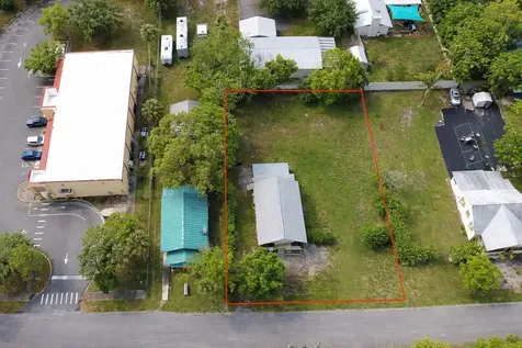 1006 Talton Avenue Deland FL 32720