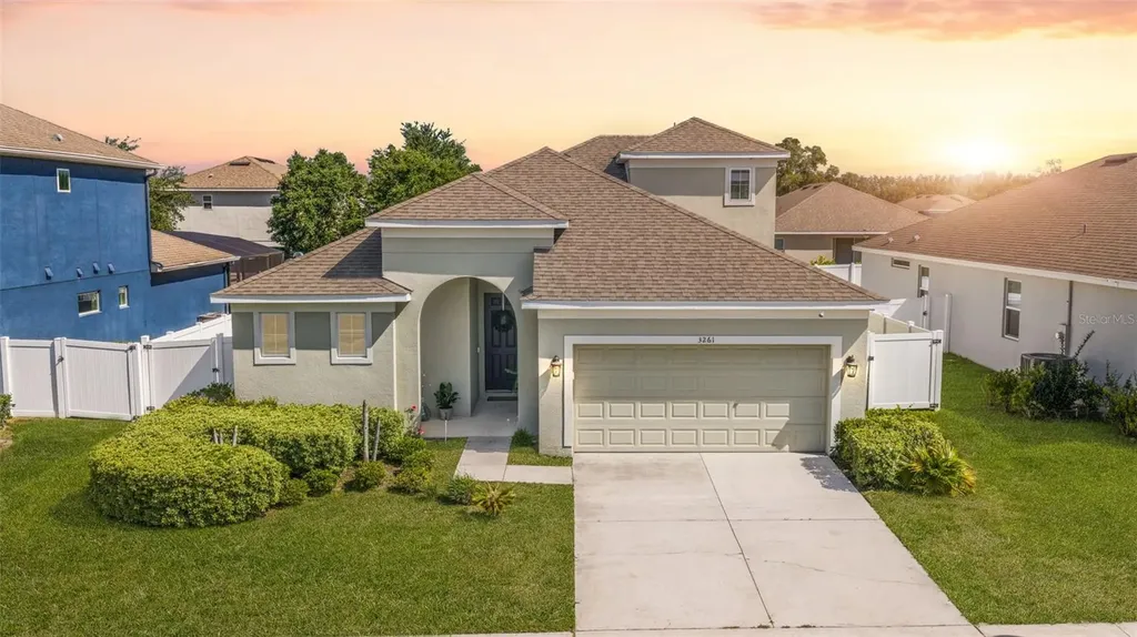 3261 Bethpage Loop Mount Dora FL 32757