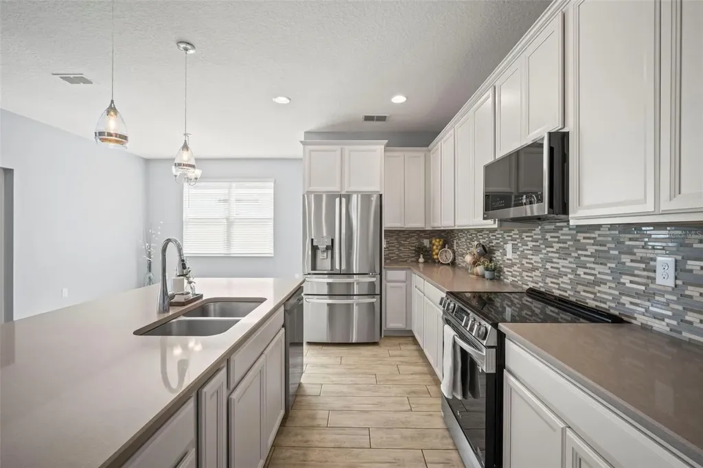 3261 Bethpage Loop Mount Dora FL 32757