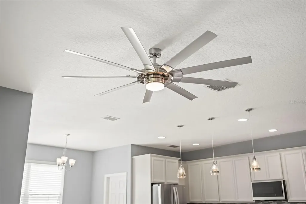 3261 Bethpage Loop Mount Dora FL 32757