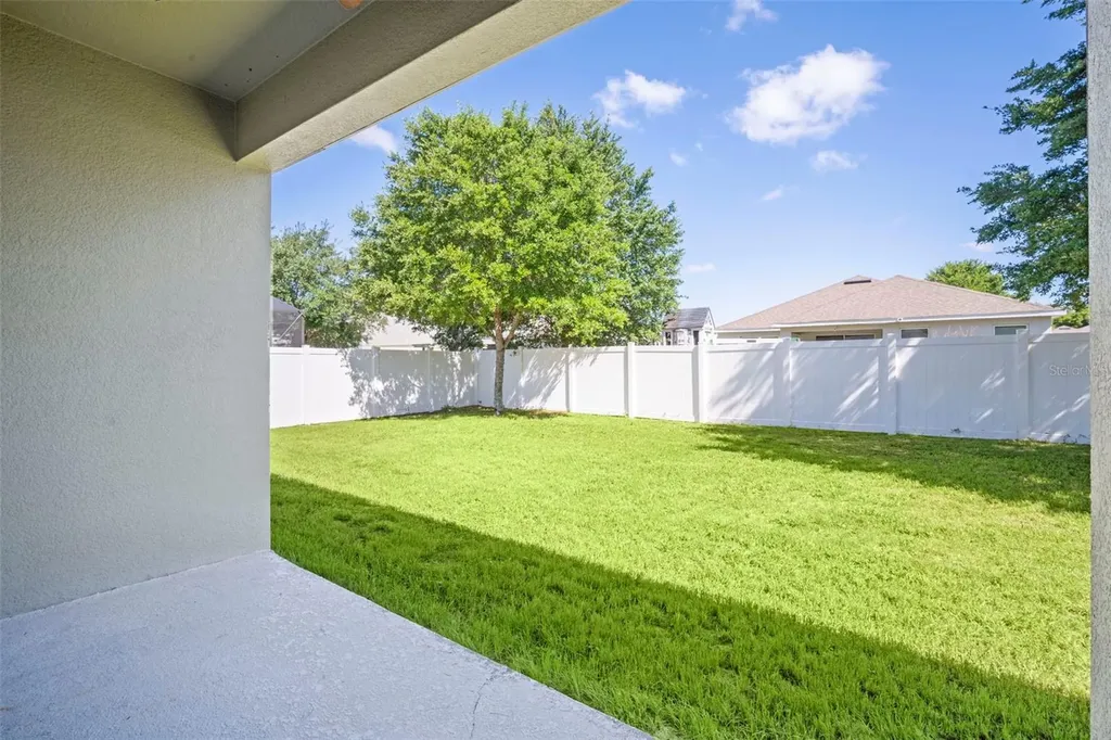 3261 Bethpage Loop Mount Dora FL 32757