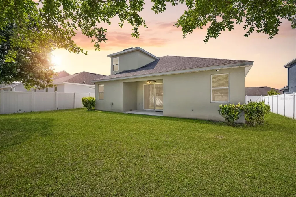3261 Bethpage Loop Mount Dora FL 32757