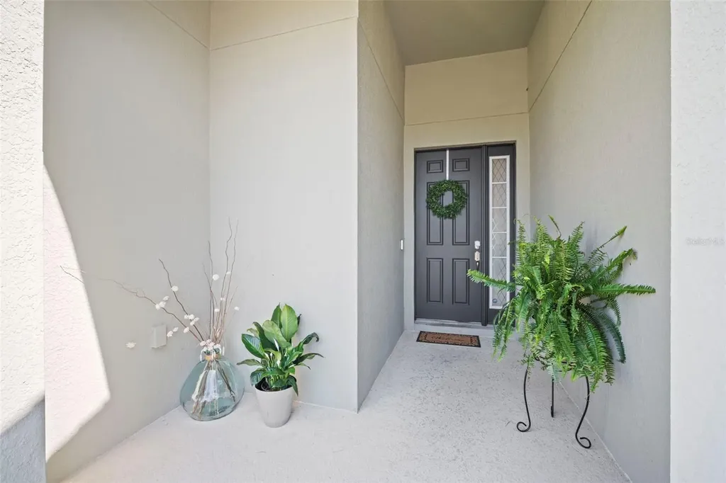 3261 Bethpage Loop Mount Dora FL 32757