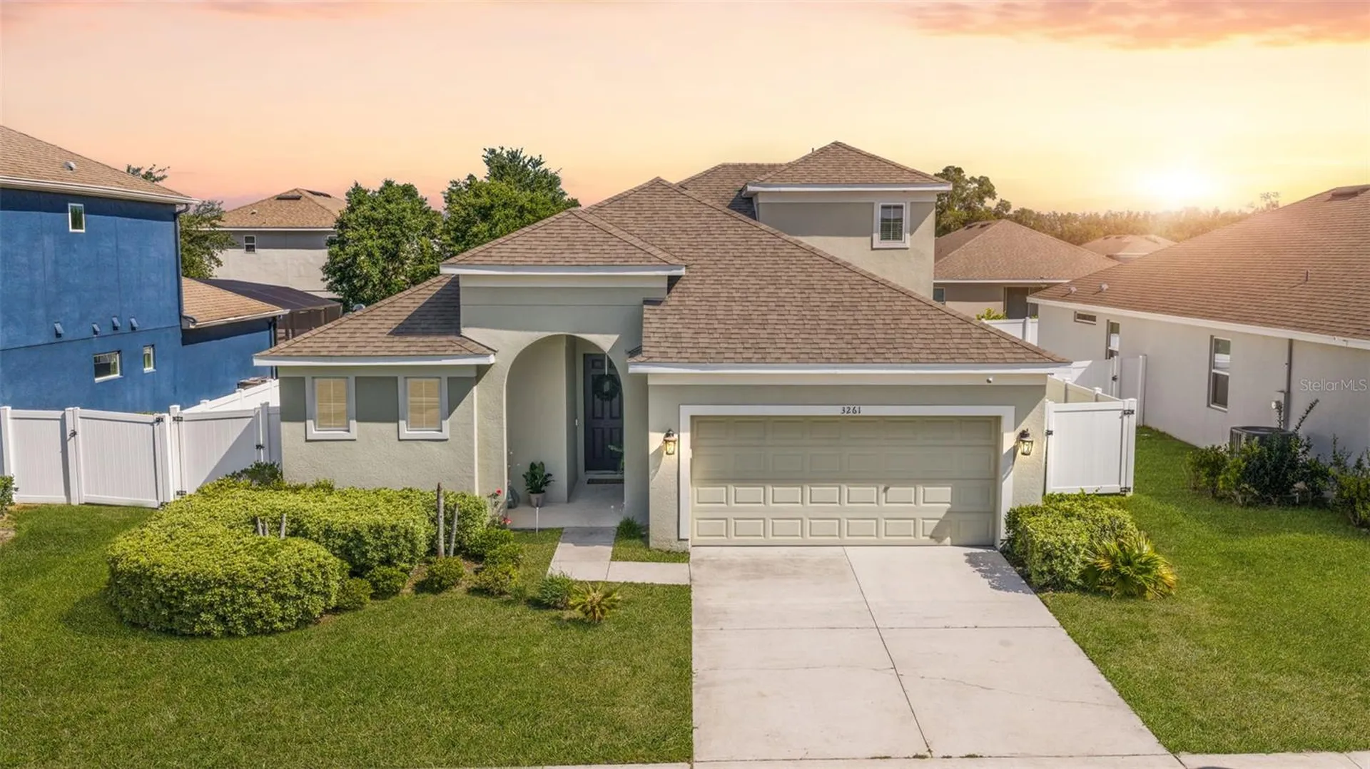3261 Bethpage Loop Mount Dora FL 32757