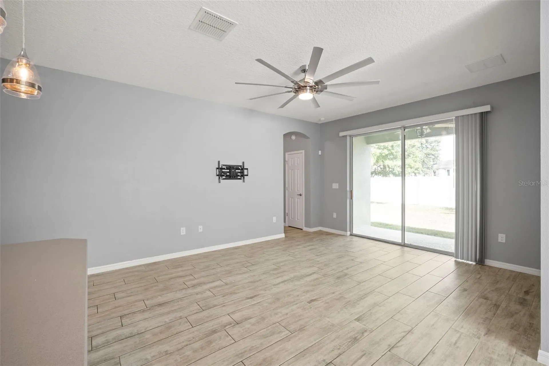 3261 Bethpage Loop Mount Dora FL 32757