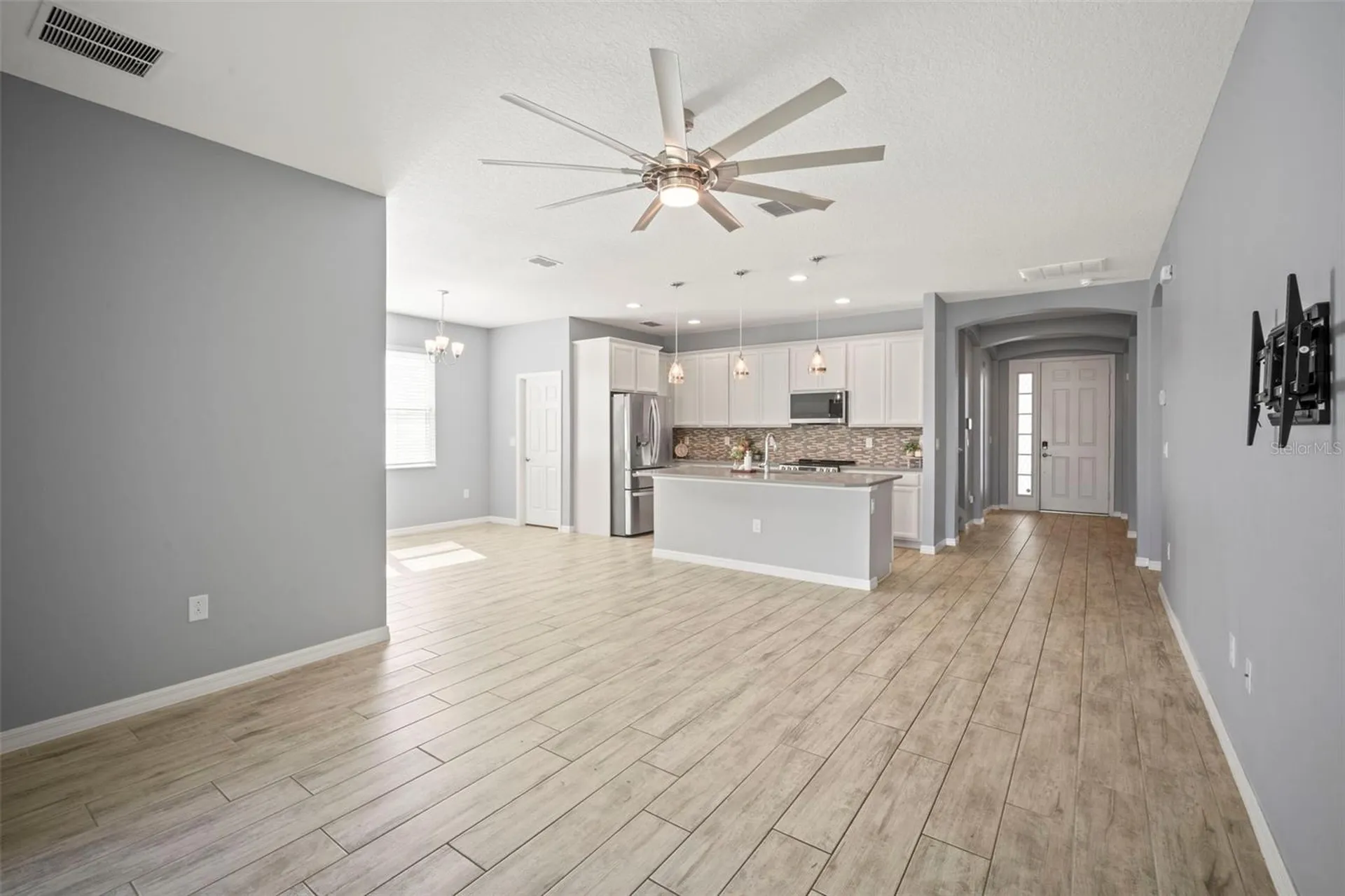 3261 Bethpage Loop Mount Dora FL 32757