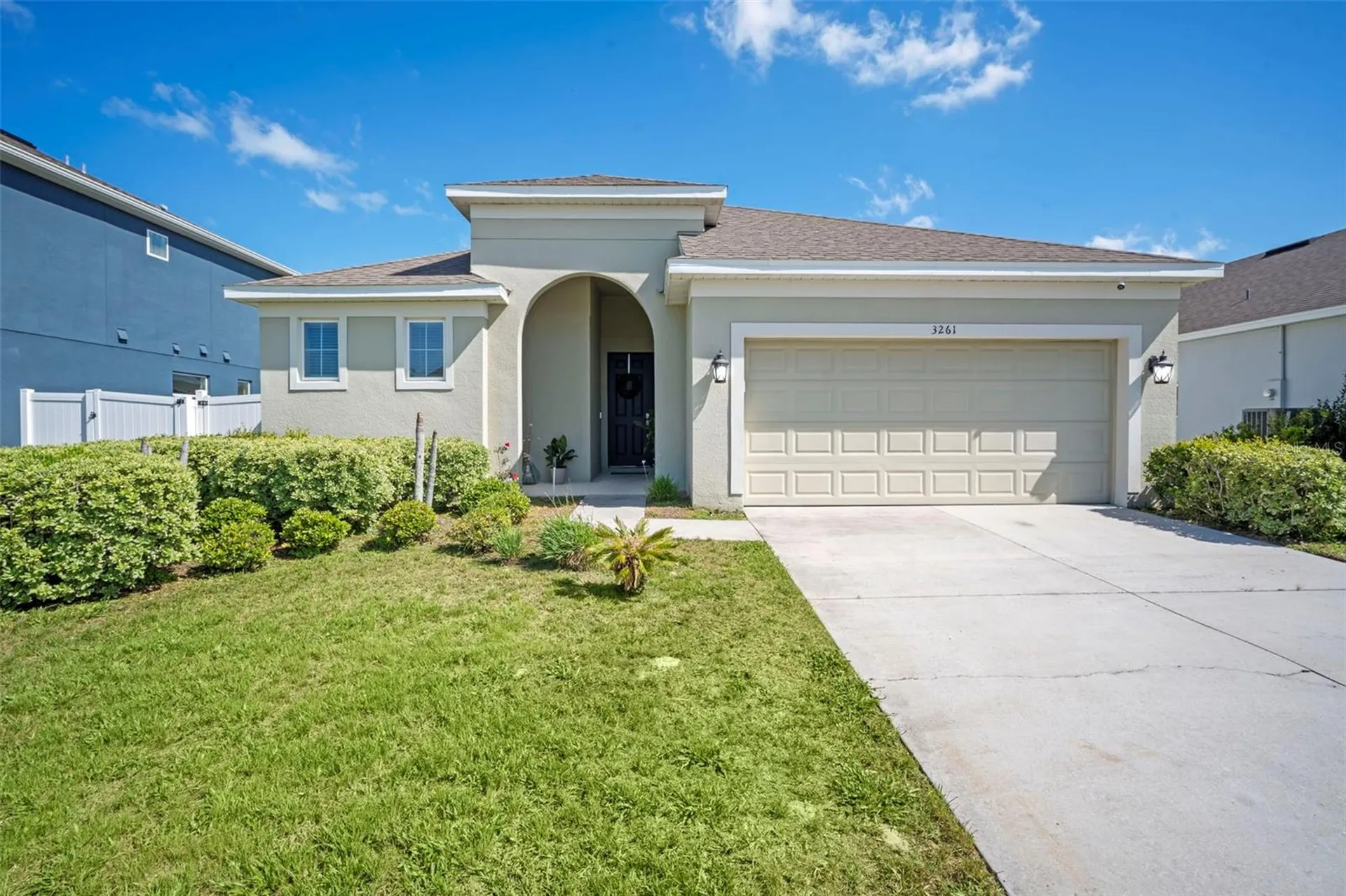 3261 Bethpage Loop Mount Dora FL 32757