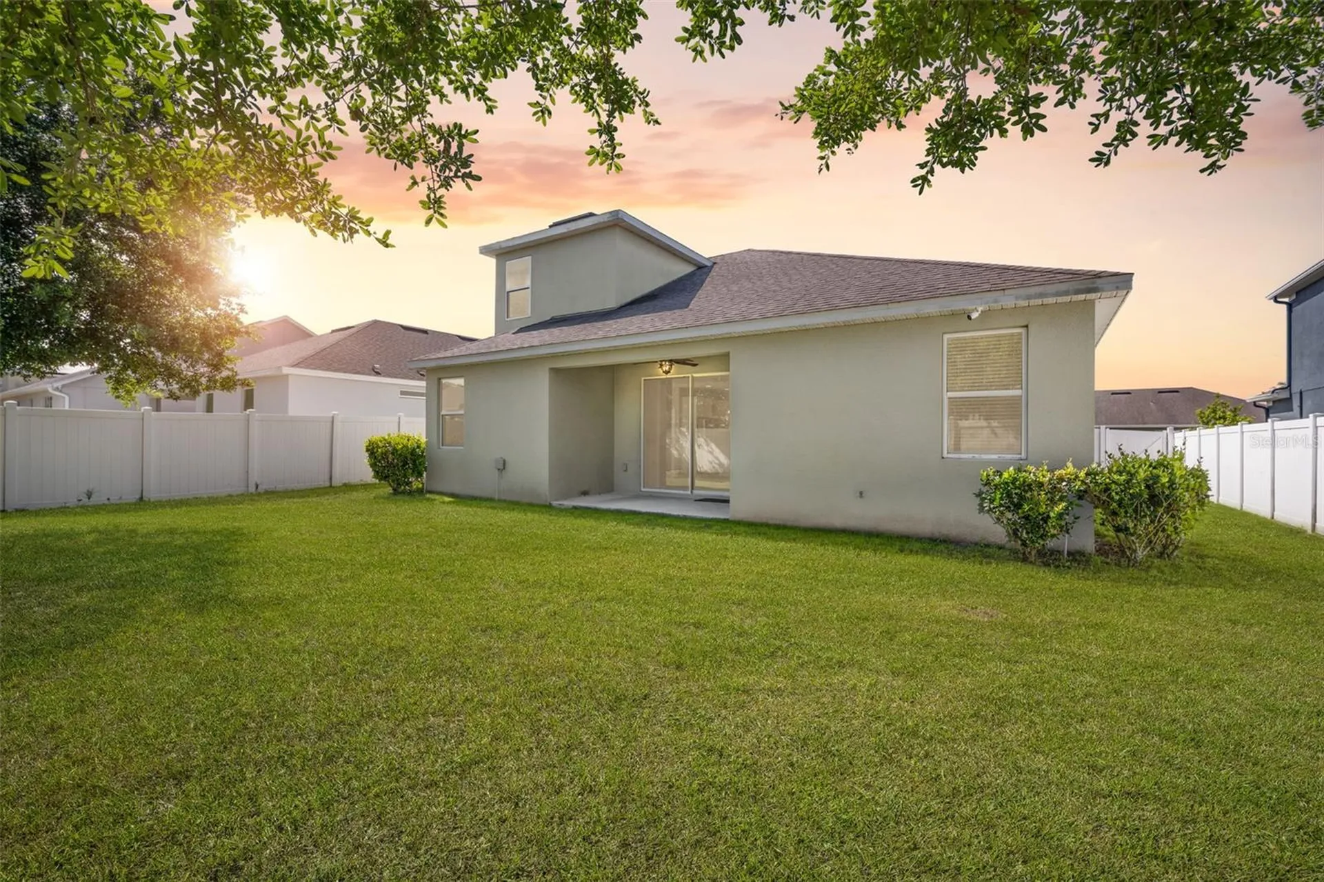 3261 Bethpage Loop Mount Dora FL 32757