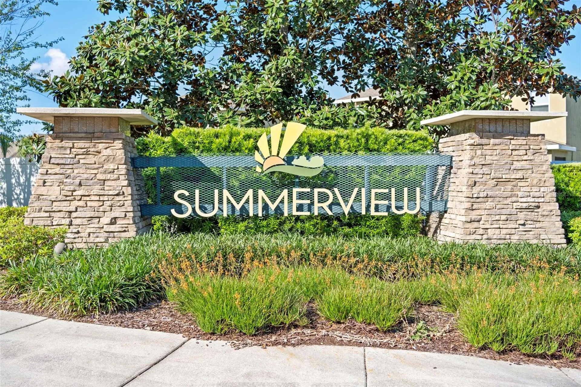 3261 Bethpage Loop Mount Dora FL 32757