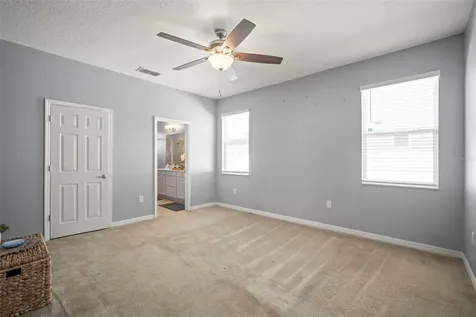 3261 Bethpage Loop Mount Dora FL 32757