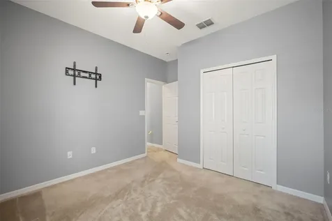 3261 Bethpage Loop Mount Dora FL 32757
