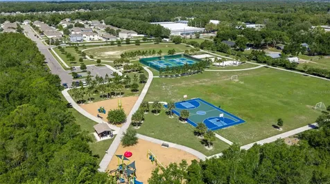 3261 Bethpage Loop Mount Dora FL 32757