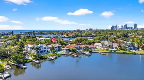460 Coffee Pot Riviera NE St Petersburg FL 33704