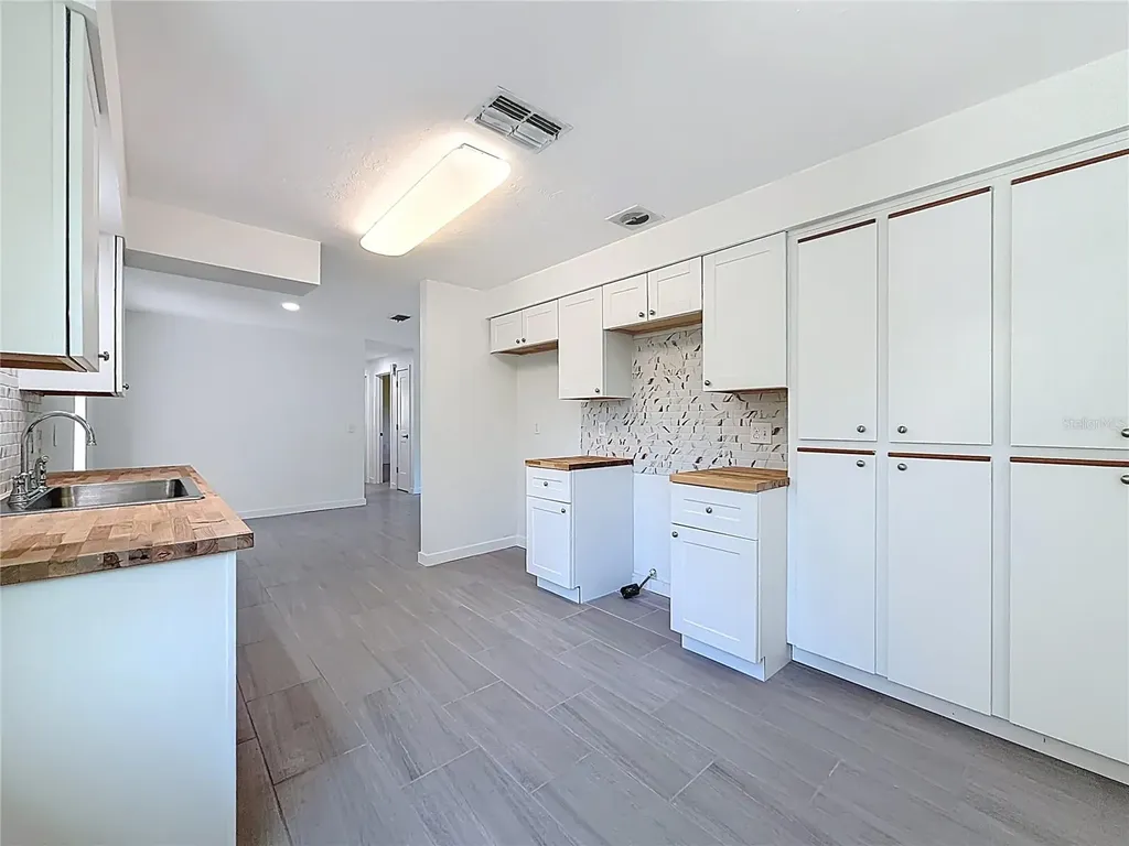 6 Oklahoma Street Beverly Hills FL 34465