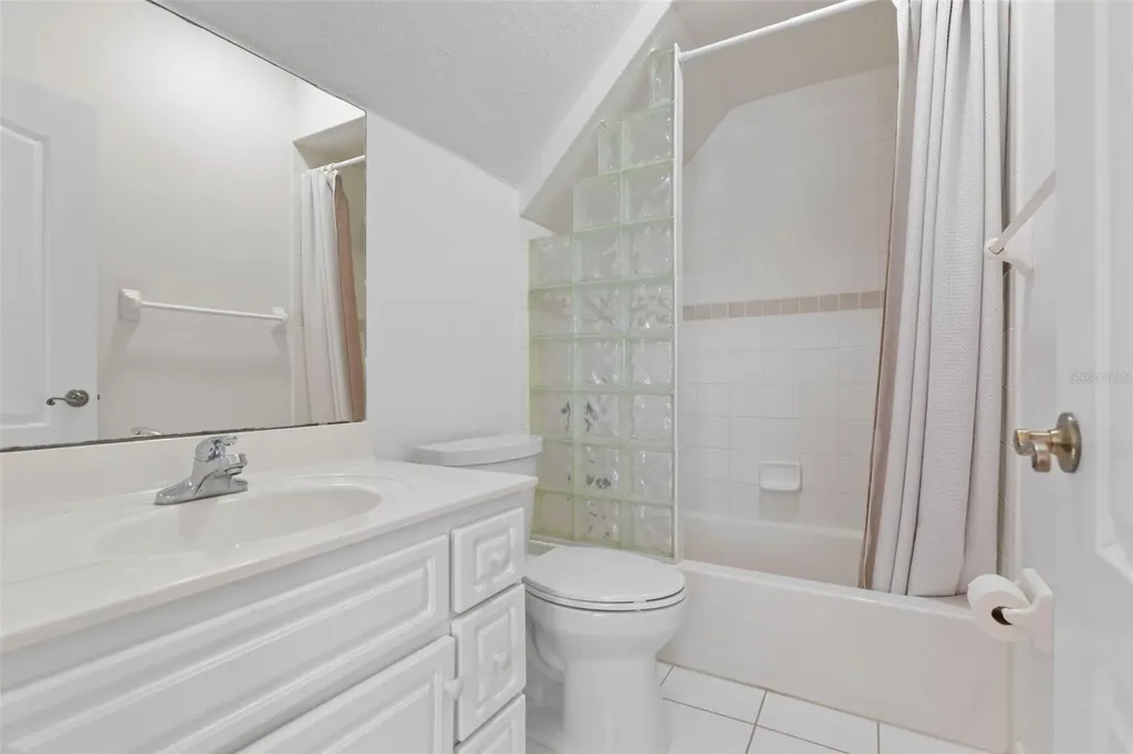 9 Whittlesey Lane Palm Coast FL 32164