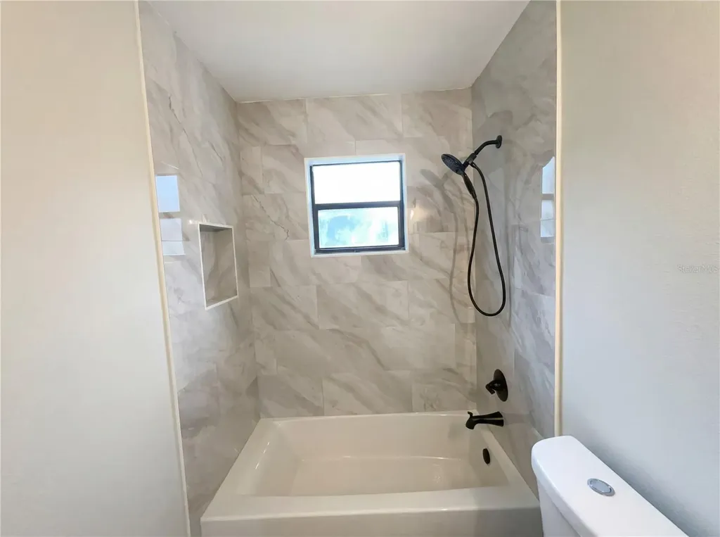 4864 Lake Shore Drive St Cloud FL 34772