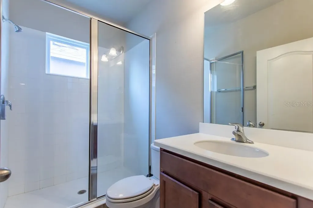 5912 Village Center Drive Lithia FL 33547