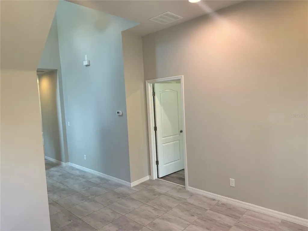 5912 Village Center Drive Lithia FL 33547
