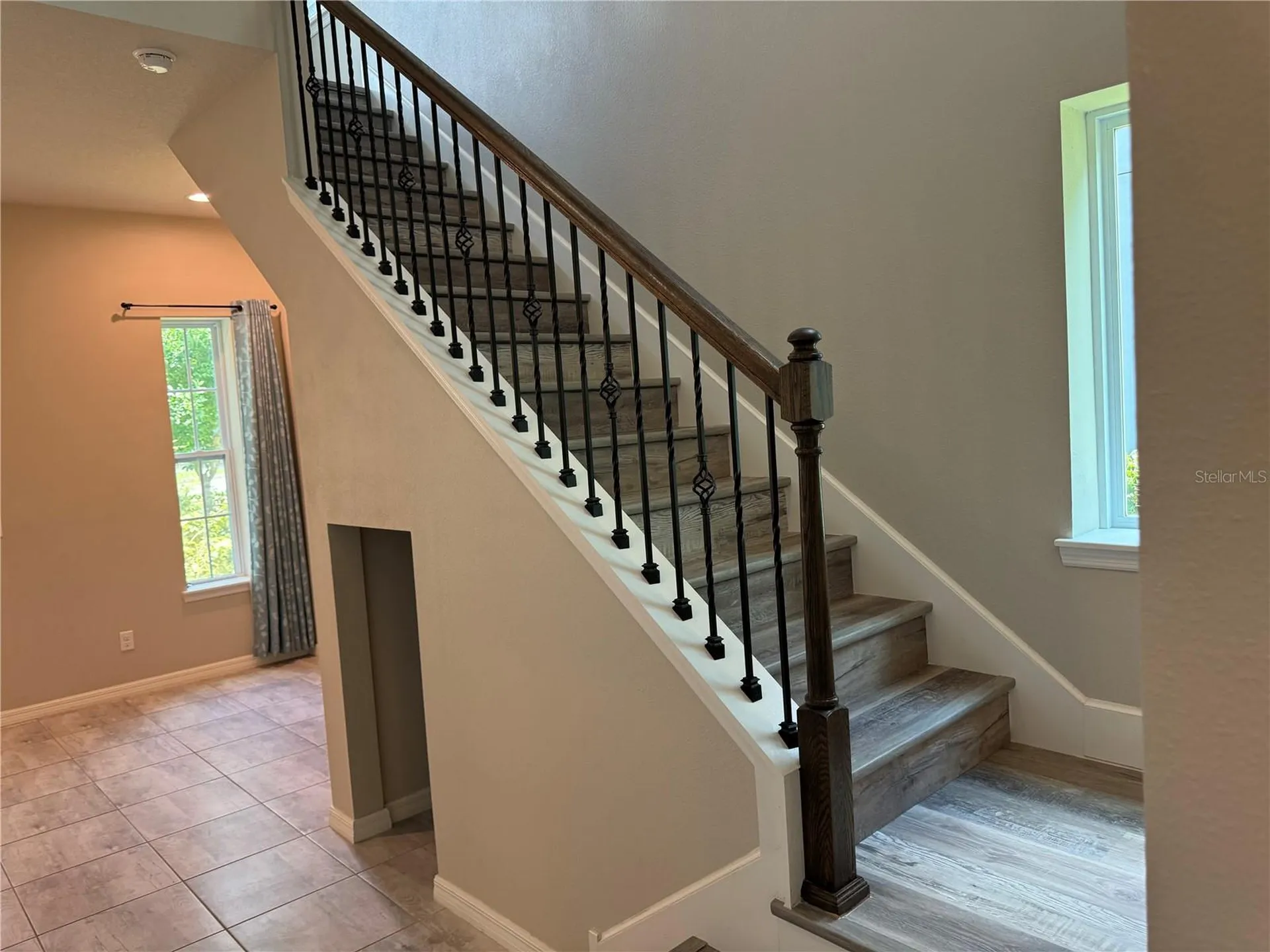 5912 Village Center Drive Lithia FL 33547