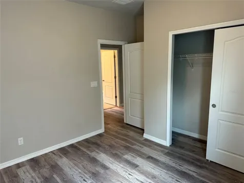 5912 Village Center Drive Lithia FL 33547