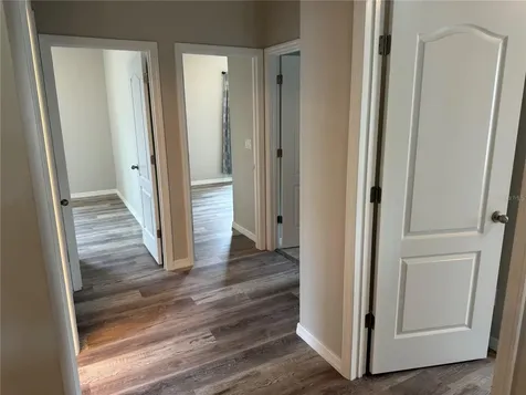 5912 Village Center Drive Lithia FL 33547