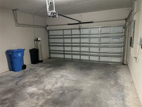 5912 Village Center Drive Lithia FL 33547