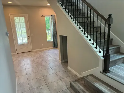 5912 Village Center Drive Lithia FL 33547