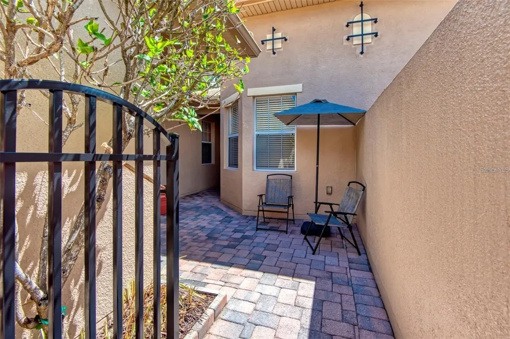 2310 Palm Tree Drive Kissimmee FL 34759