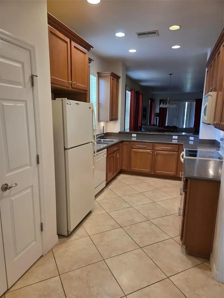 2310 Palm Tree Drive Kissimmee FL 34759