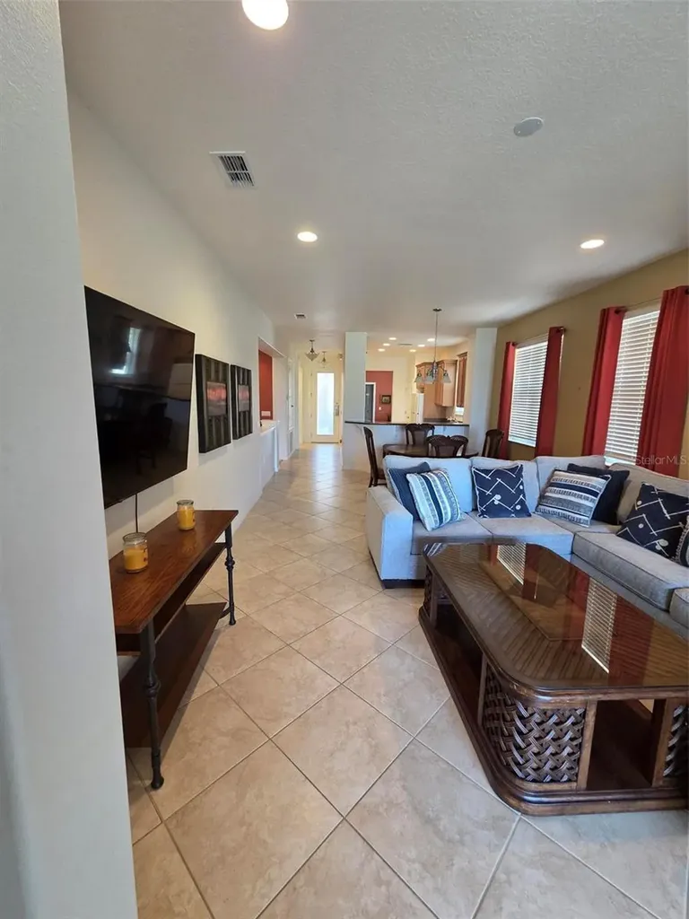 2310 Palm Tree Drive Kissimmee FL 34759