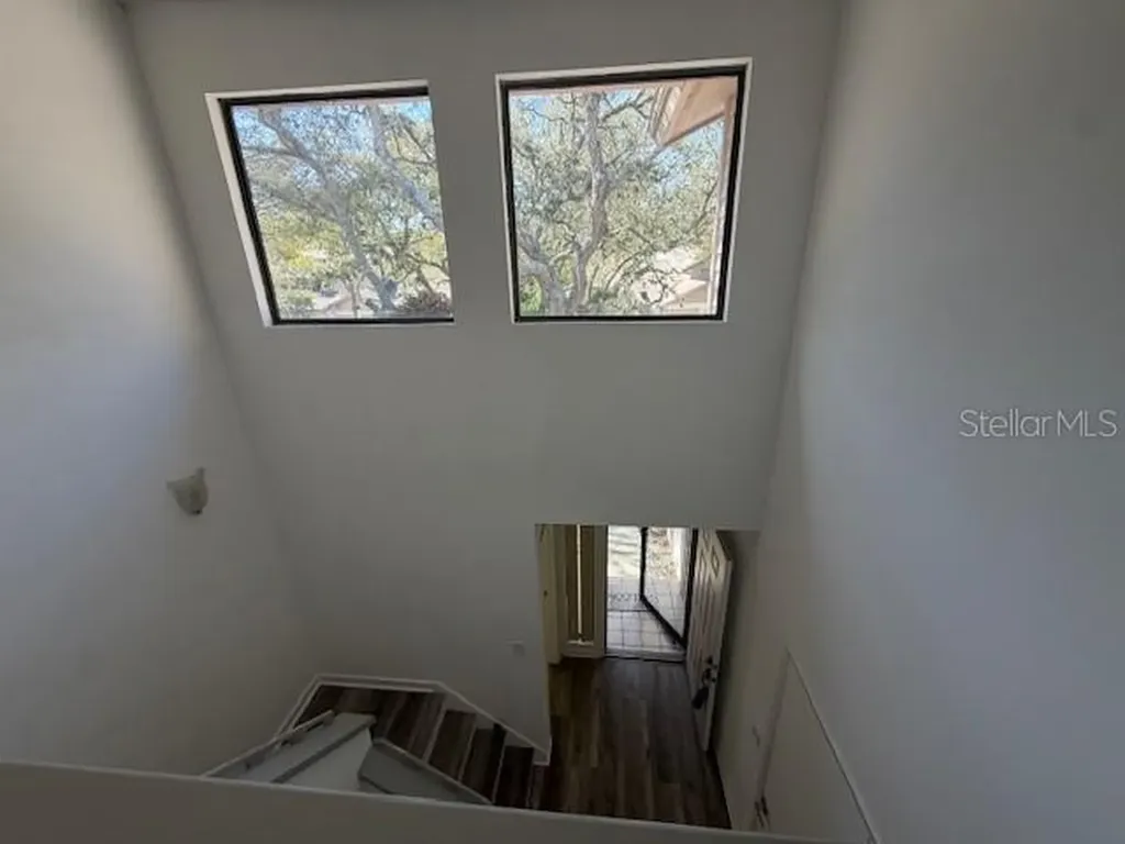 1913 Whispering Way Tarpon Springs FL 34689