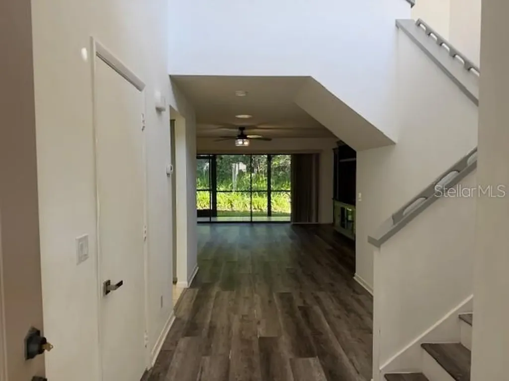 1913 Whispering Way Tarpon Springs FL 34689