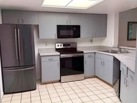 1913 Whispering Way Tarpon Springs FL 34689