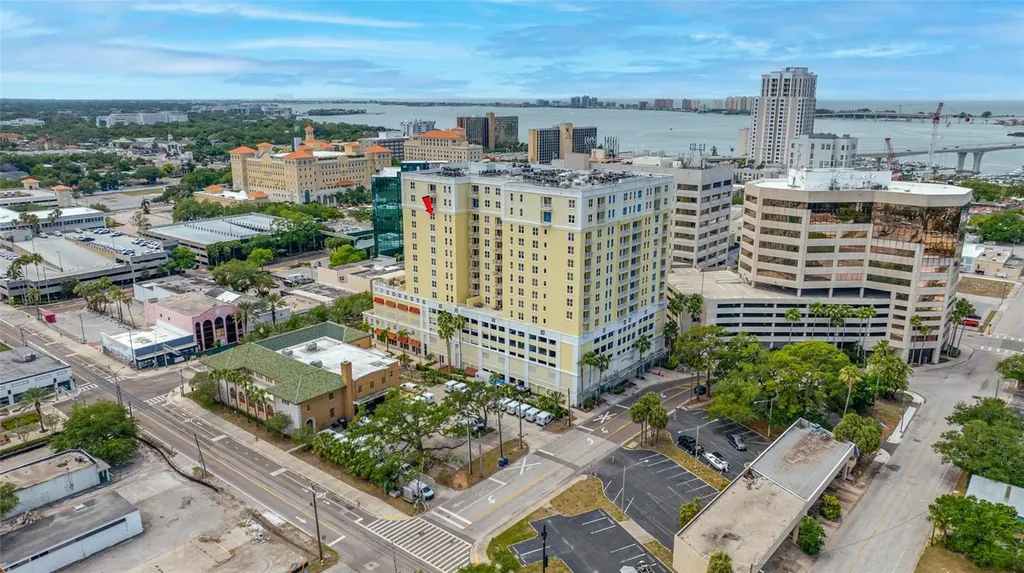 628 Cleveland Street Clearwater FL 33755