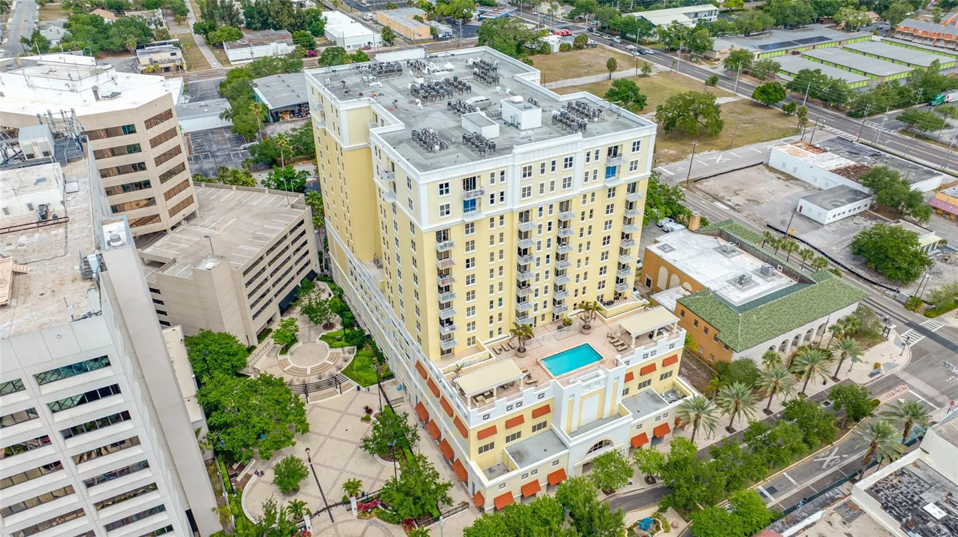 628 Cleveland Street Clearwater FL 33755