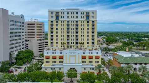 628 Cleveland Street Clearwater FL 33755