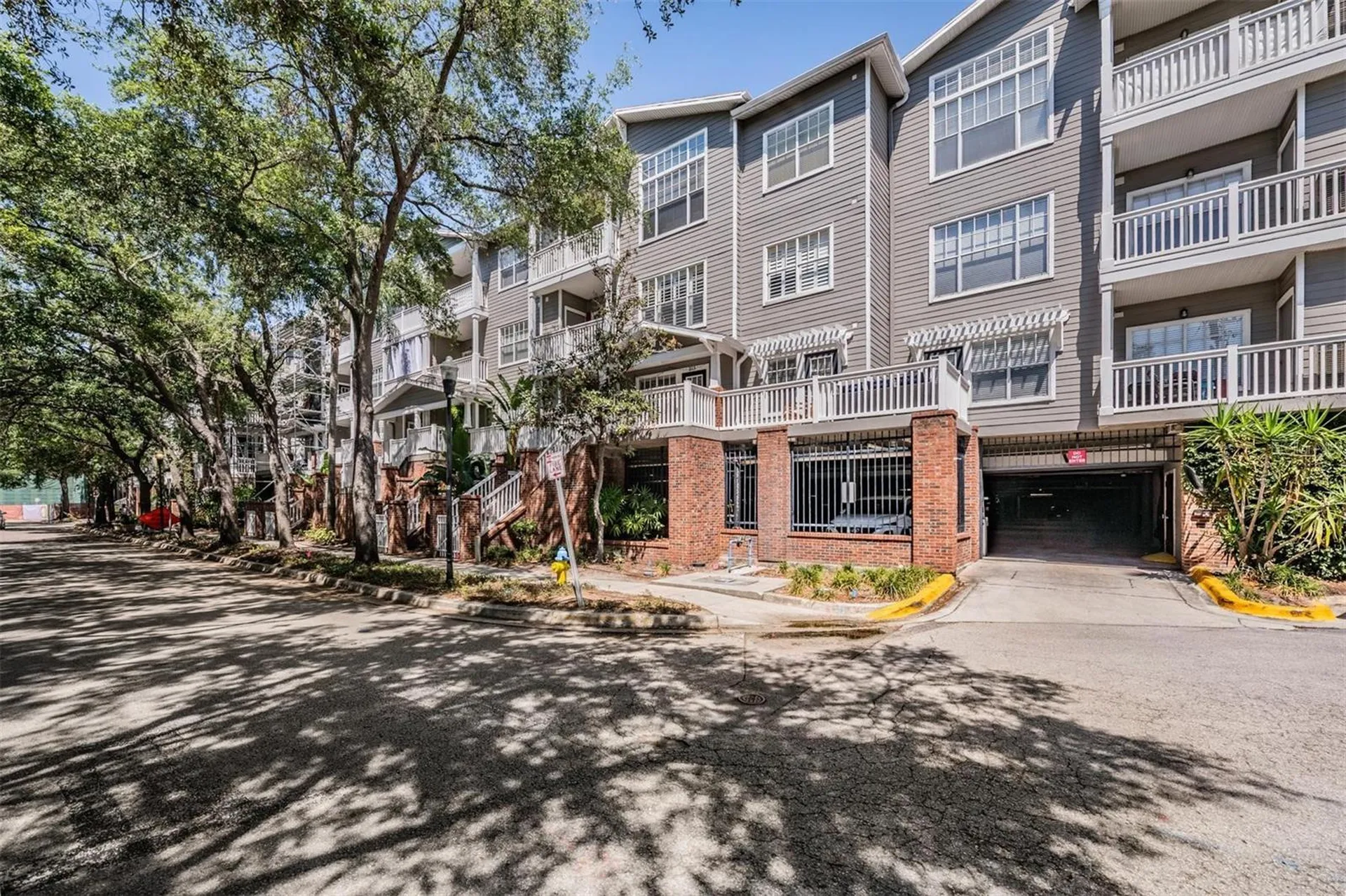 800 S Dakota Avenue Tampa FL 33606