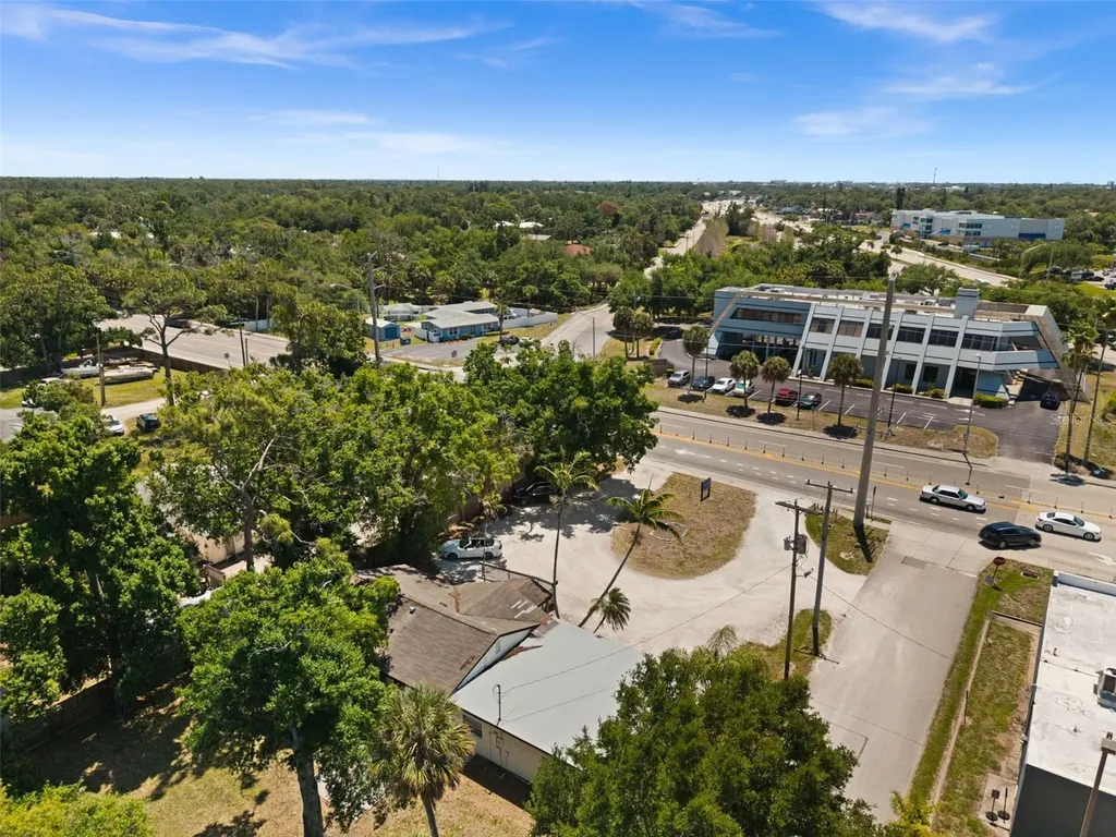 109 Laurel Road E Nokomis FL 34275