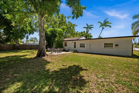 109 Laurel Road E Nokomis FL 34275