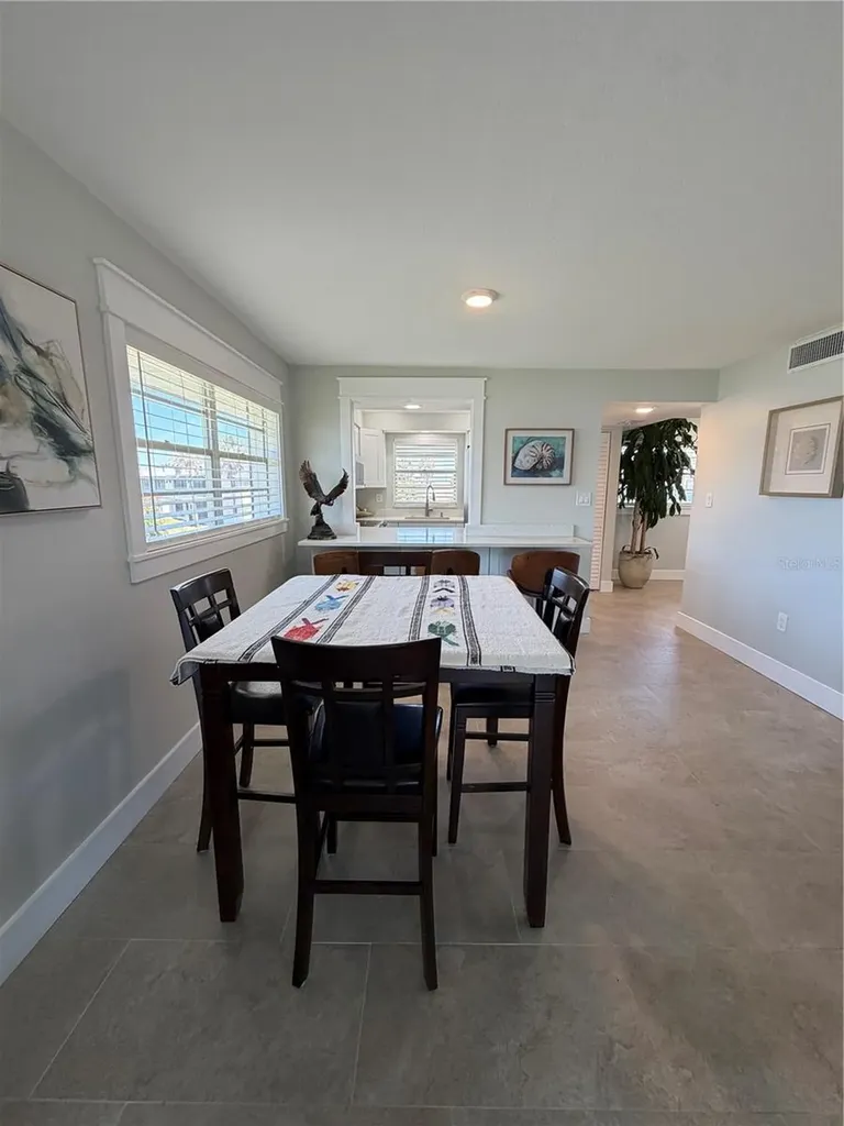 102 46th Avenue Terrace W Bradenton FL 34207