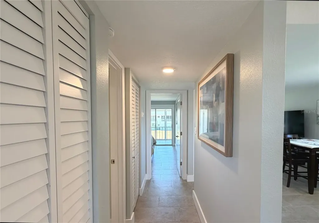 102 46th Avenue Terrace W Bradenton FL 34207