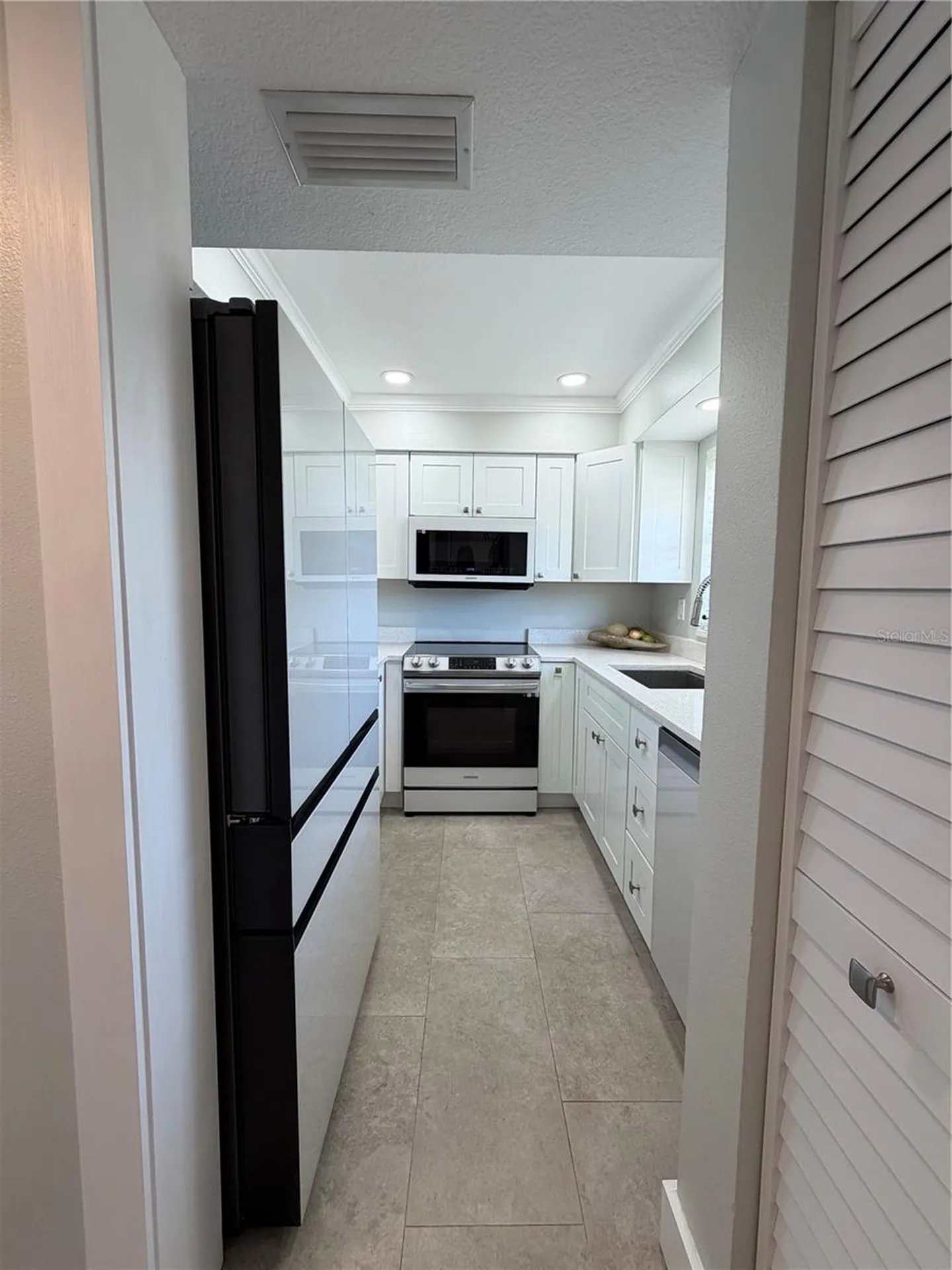 102 46th Avenue Terrace W Bradenton FL 34207
