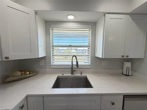 102 46th Avenue Terrace W Bradenton FL 34207