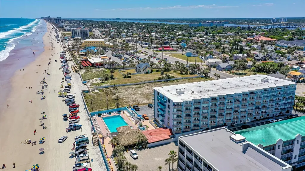 313 S Atlantic Avenue Daytona Beach FL 32118