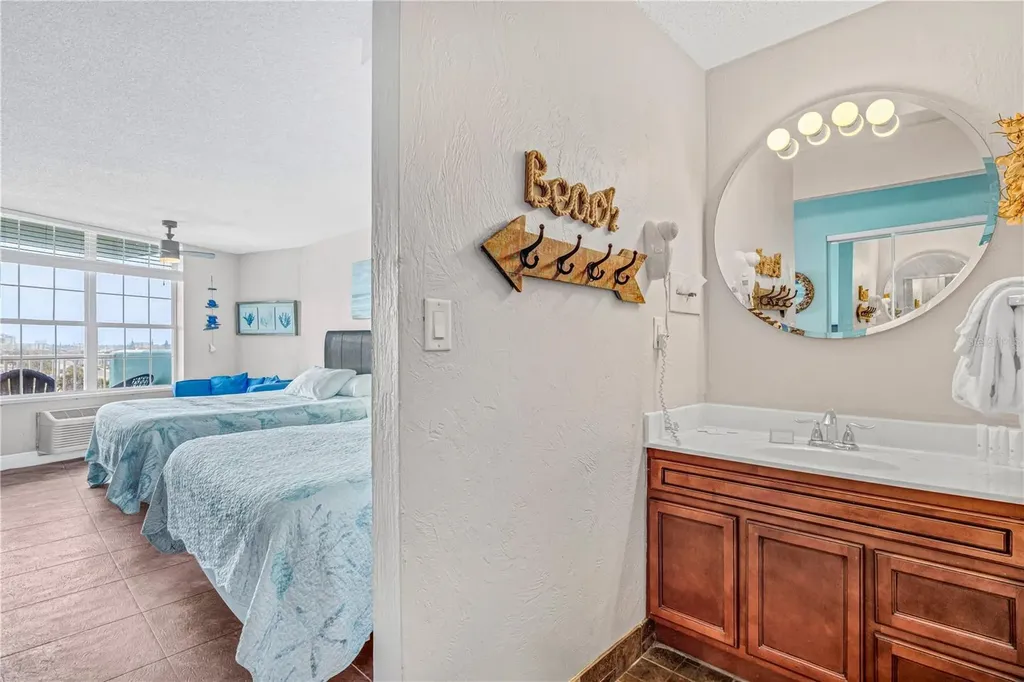 313 S Atlantic Avenue Daytona Beach FL 32118