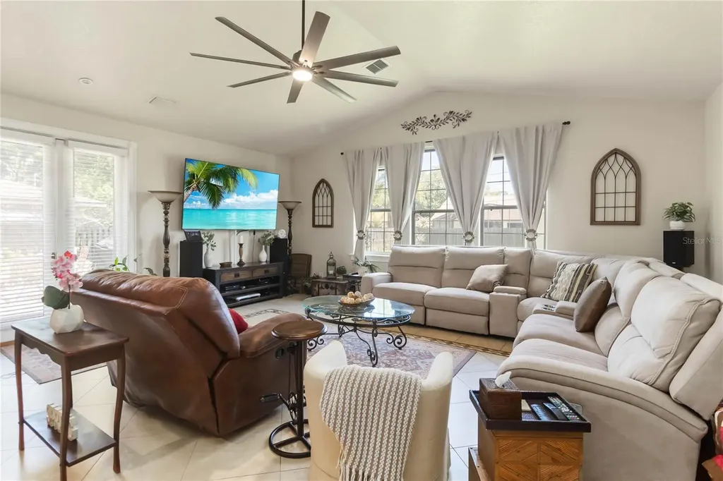 439 Virginia Avenue St Cloud FL 34769
